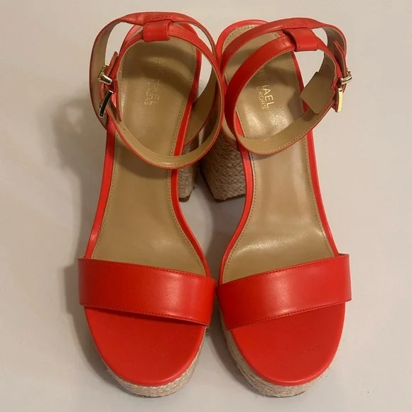 MICHAEL Michael Kors Ashton Platformm - Picture 6 of 11